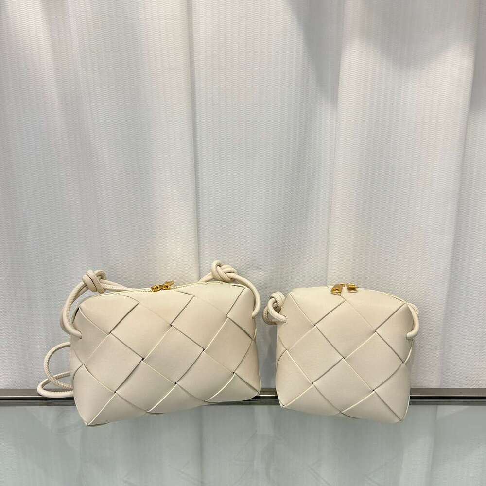 Tote Bag New Quilted Genuine Leather Camera Bag For Women Woven Casual Versatile Underarm Small Square Bag Shoulder Crossbody Handbag Shoulder Bag Bra