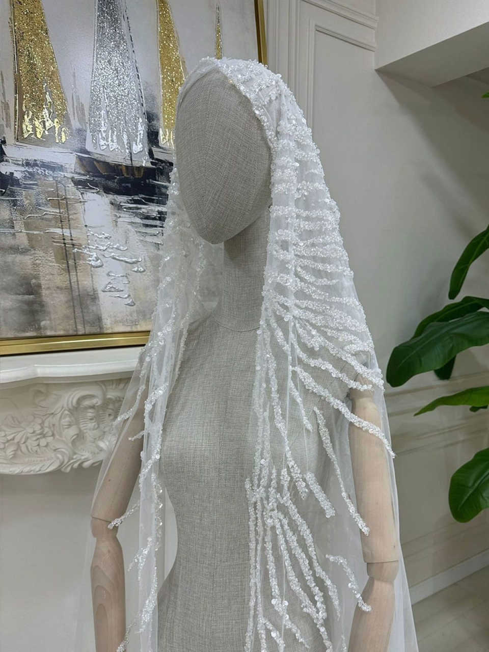 Sparkly Sequins Wedding Veil One Layer Long Chapel Length Bride Veils Sequin Edge With Comb Customized Bridal Accessories