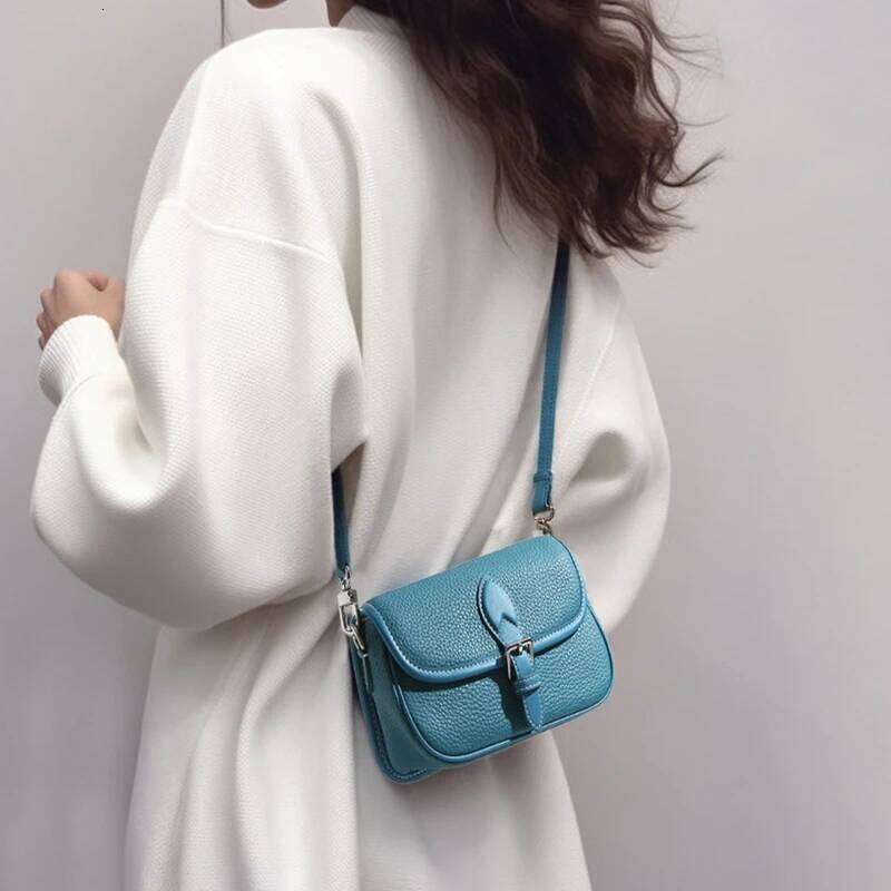 Women Cowhide Shoulder Bag 2025 Designer Female Handbags Simple Commuter Flap Crossbody Bags Small Phone Purses