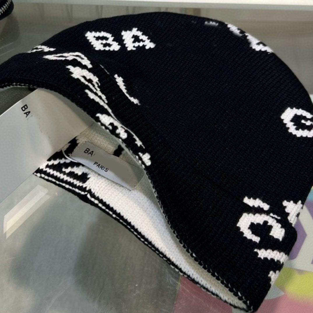 Desingers Beanie Knitted Ear Protection Hats Luruxy Casual Temperament Cold Caps Sports