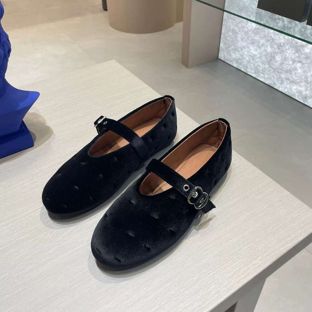 Genuine Leather Niche Round Toe One-Strap Mary Jane for Women Spring and Autumn New Fashion Flat Ballet Shoes