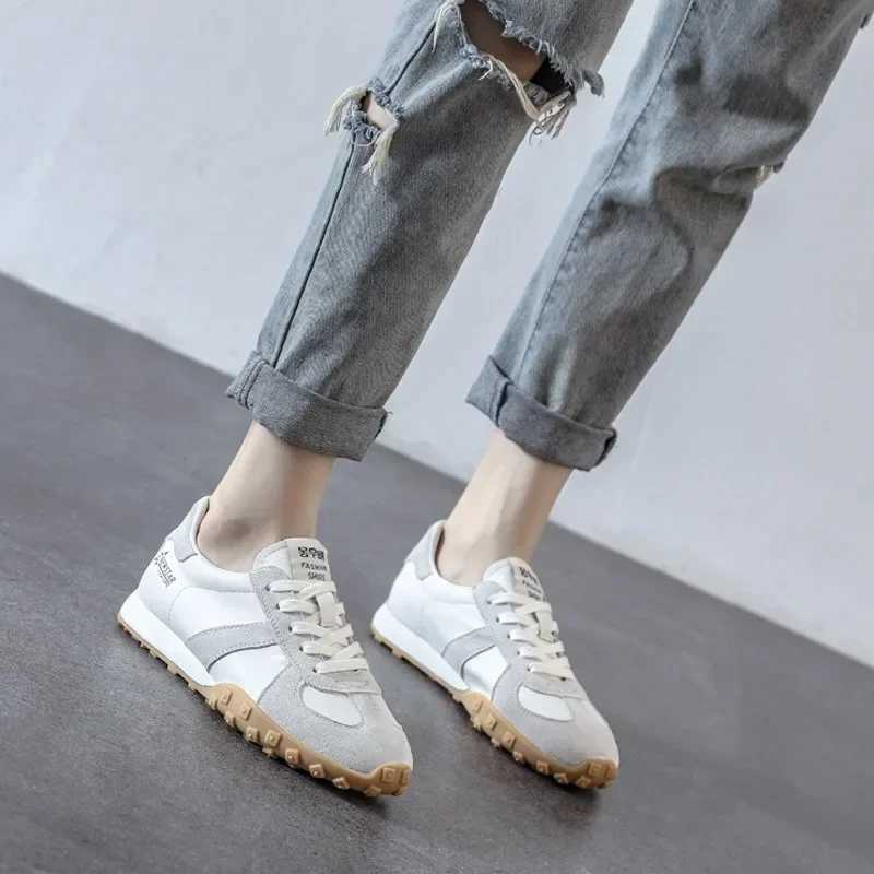Women Soft Leather Shoes Comfortable Breathable Casual Sneaker 2025 Korean New Lace Up Non-slip Flat Sports Shoes Running Shoes XJ250529