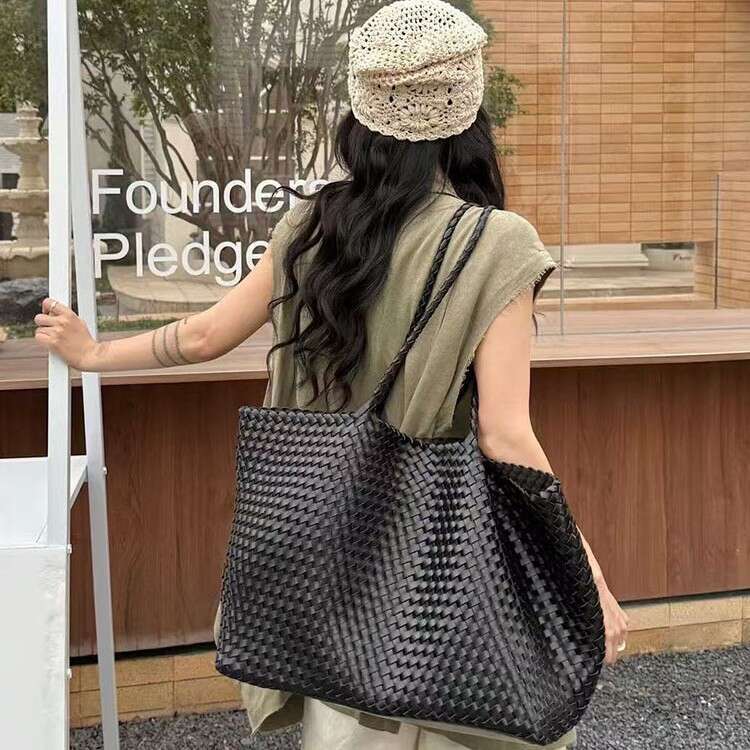 Tote Bag Braided Handbag Genuine Leather Niche Handwoven Bucket Large Capacity Tote For Women Handheld Shoulder Underarm Beach Bag Shoulder Bag