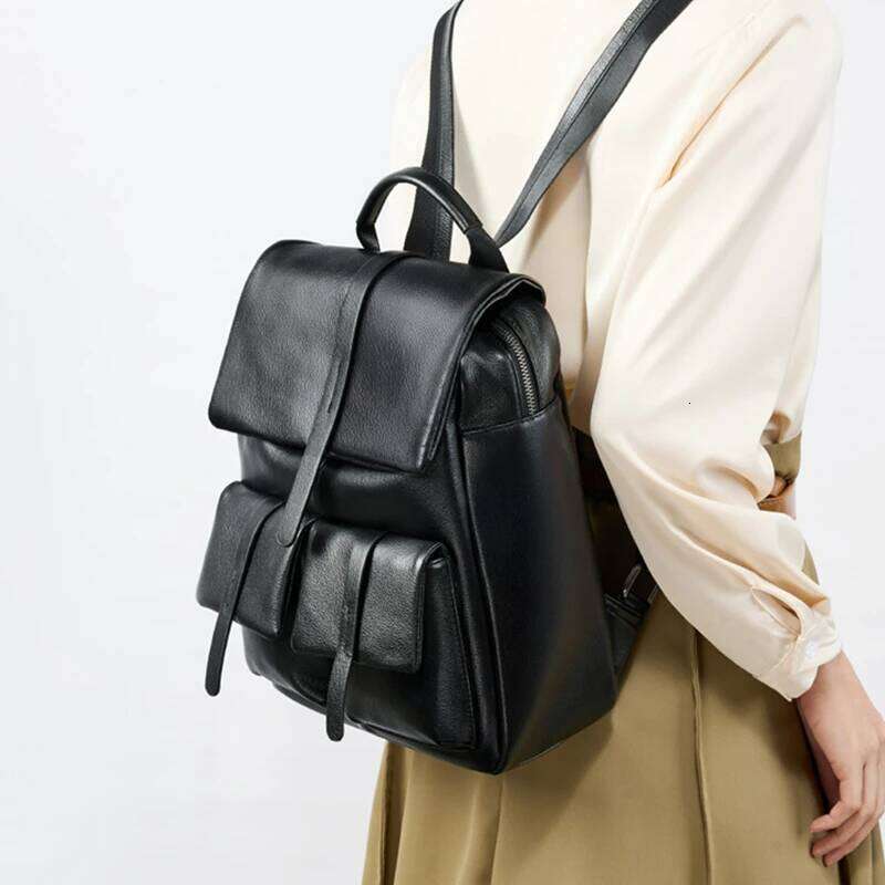 Toptrends Cow Genuine Leather Backpack For Women 2025 Designer Large Capacity Office Daypack College Girls School Bags