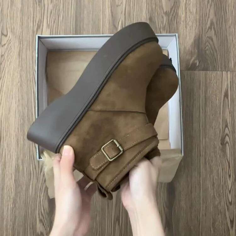 Korean Style Niche Belt Buckle Western Cowboy Short Women Autumn Winter New Thick Sole Height Increasing Round Toe Martin Boots