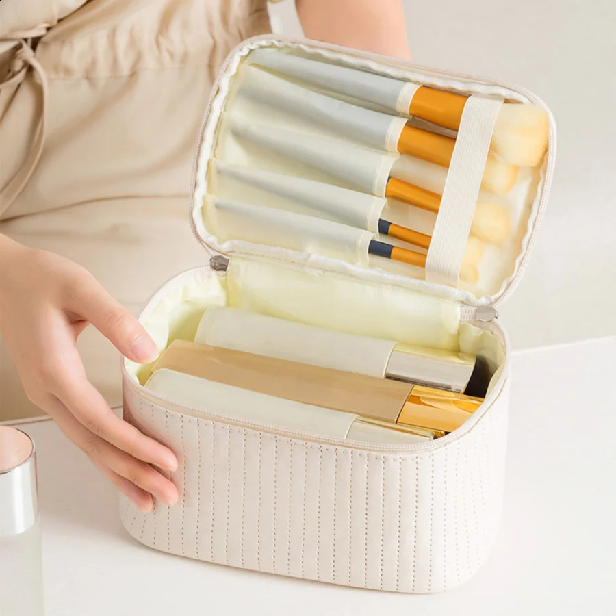 Ladies Large Portable Toasted Cake Double Layer Waterproof Cosmetics Storage Bag Dry and Wet Separation n Tr 250528