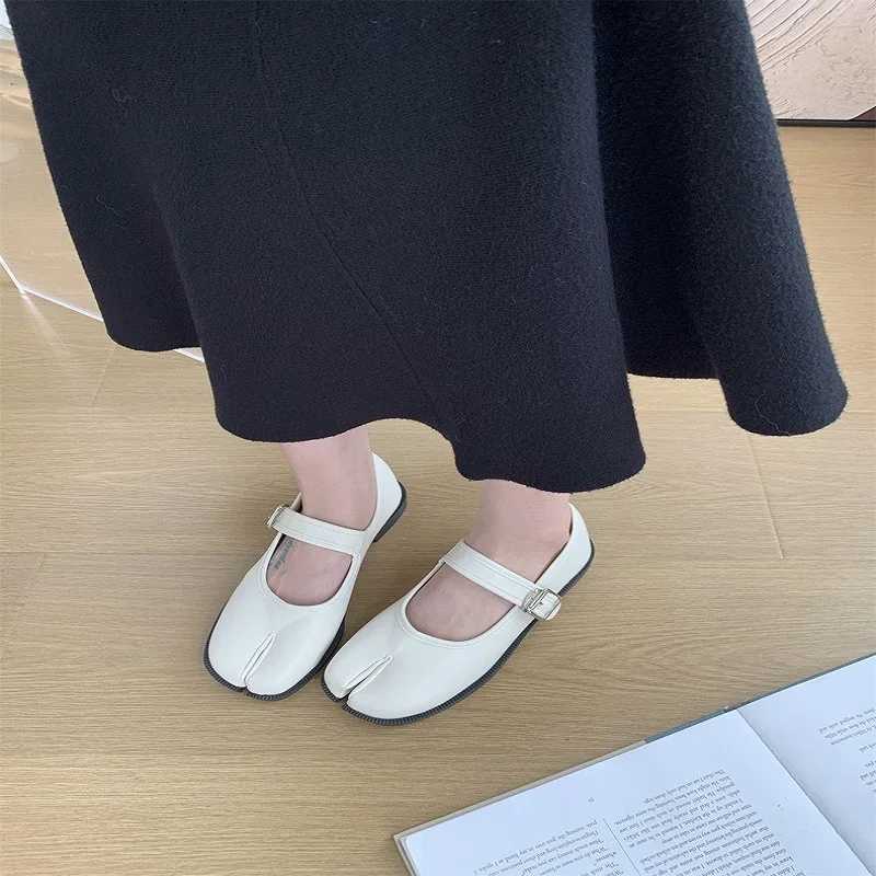 Flats Split Toe Shoes Plus Size 42 Loafer Brown Shoes Black Leather Wen Mary Janes Tabis Z250529