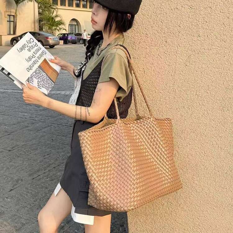 Tote Bag Braided Handbag Genuine Leather Niche Handwoven Bucket Large Capacity Tote For Women Handheld Shoulder Underarm Beach Bag Shoulder Bag