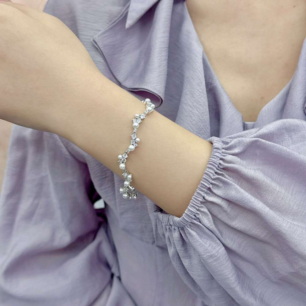Light Daily Commuting Wave Flower Pearl Zircon Bracelet Gentle Temperament Versatile High-end Sweet Jewelry for Women