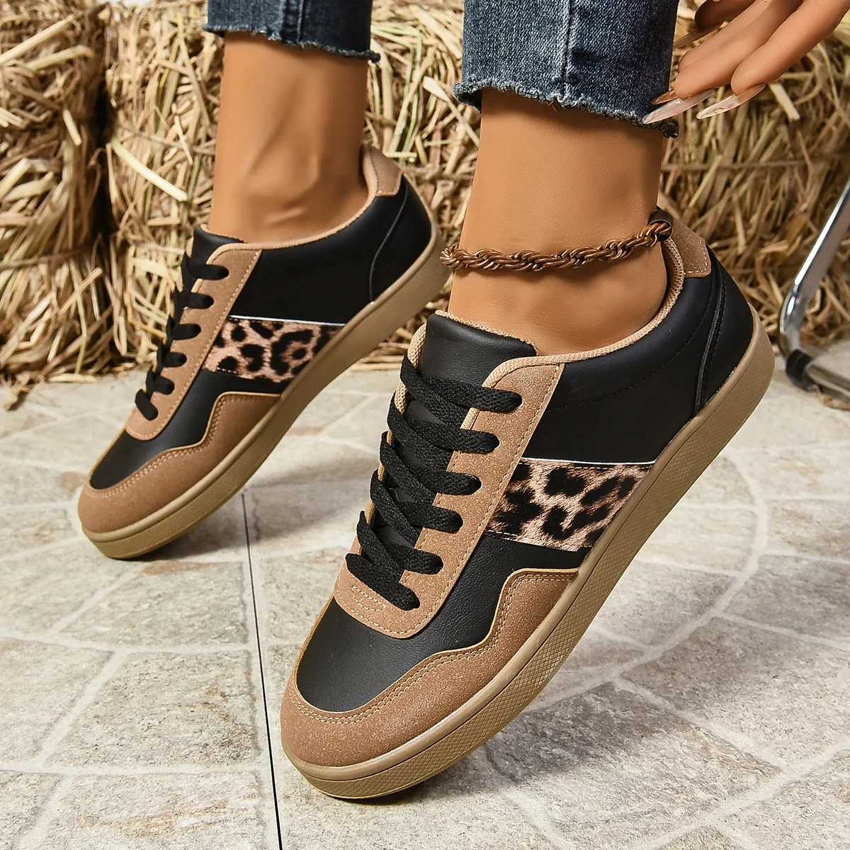 Women Sneakers 2024 New Fashion Luxury Designer Shoes for Women Brand Classical Outdoor Sneakers Casual Women Shoes XJ250529
