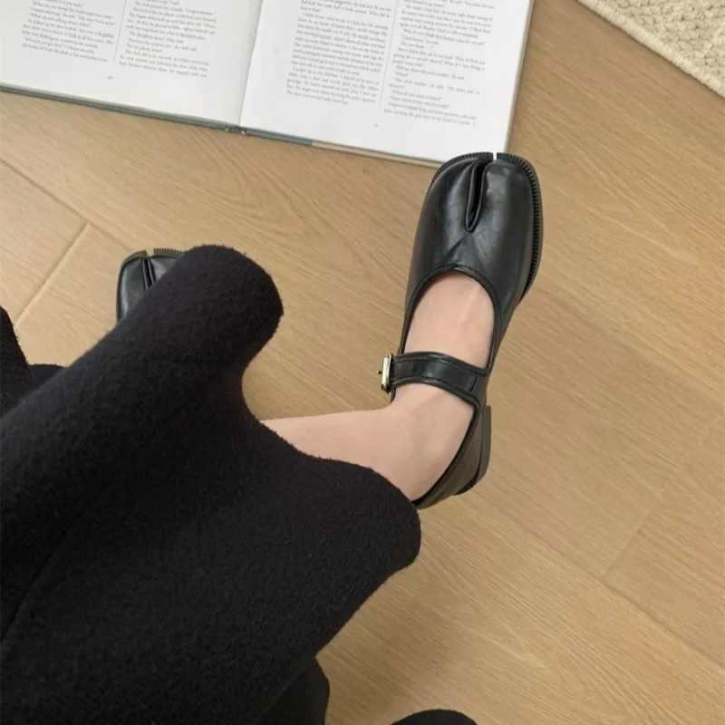 Flats Split Toe Shoes Plus Size 42 Loafer Brown Shoes Black Leather Wen Mary Janes Tabis Z250529