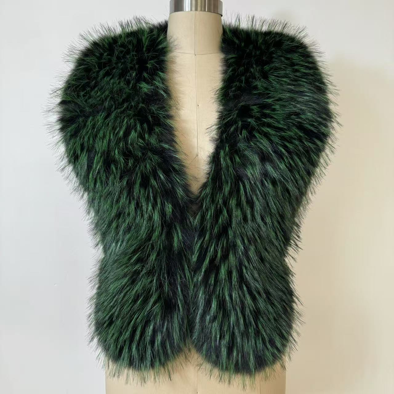 Streetwear New Faux Raccoon Fur Vest Women Fuax Fur Halter Top vest