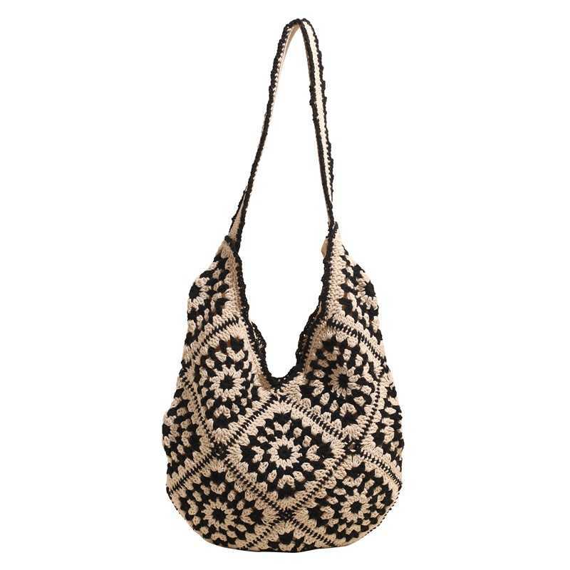 New Fashion Woven Bag High Beauty Color Contrasting Hollow Out Tote Bag Premium Resort Beach Womens Bag