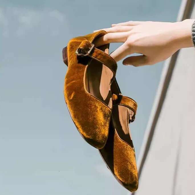 Genuine Leather Velvet Korean INS Flat for Women 2025 Spring Versatile Square Toe Shallow Mouth One-Strap Mary Jane Shoes