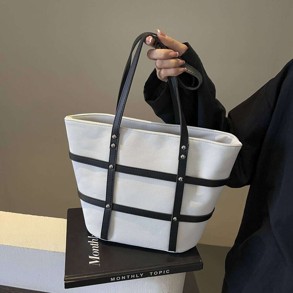 Hot Selling Ladies' Casual Shoulder Tote Bag With Large Capacity New Texture Versatile Handbag Designer Bags