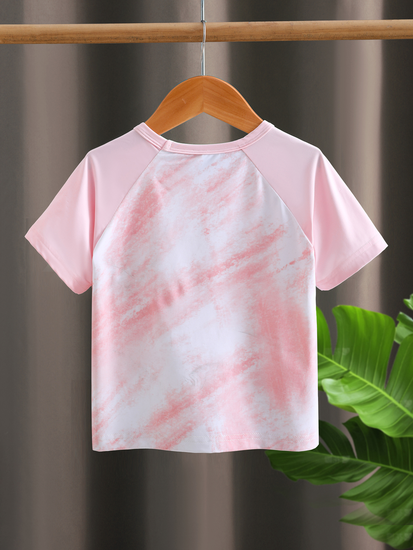 Leisure girls' sports quick drying clothes summer thin new children's short sleeved T-shirt