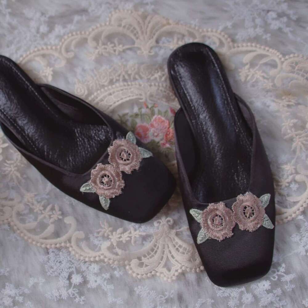 Genuine Leather Satin Embroidered Flower Square Toe Mules for Women Outdoor 2025 Spring Summer Fashion Flat Sandals