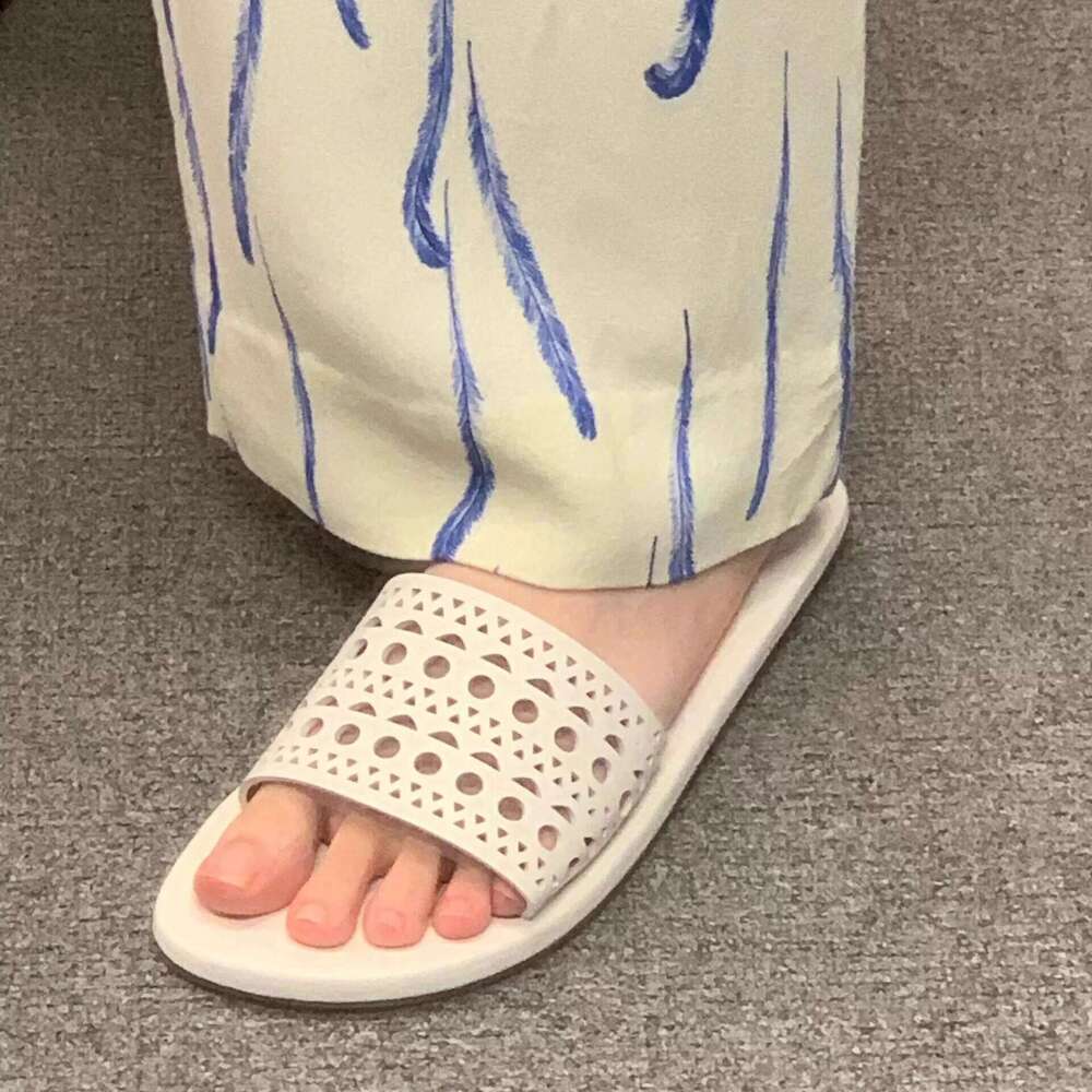 Sheepskin Version ~ Korean Style Laser Carved Hollow Out One-Strap for Women Outdoor 2025 Summer Fashion Flat Sandals