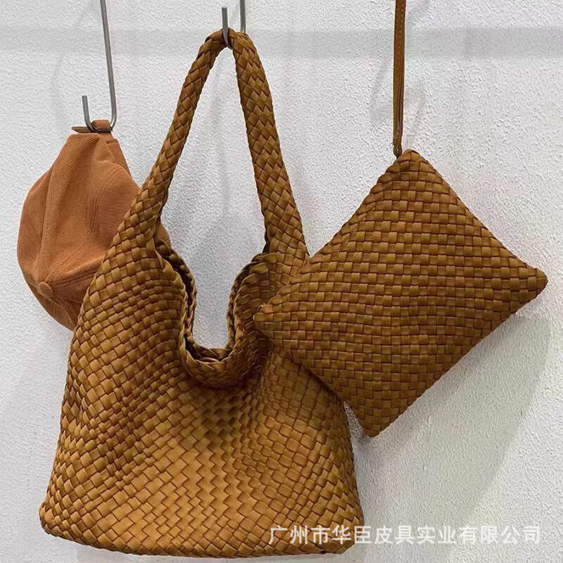 Tote Bag Handwoven Tote Large Capacity Mother Daughter Trendy Soft Handbag Mommy Bag Shoulder Bag Braided Handbag