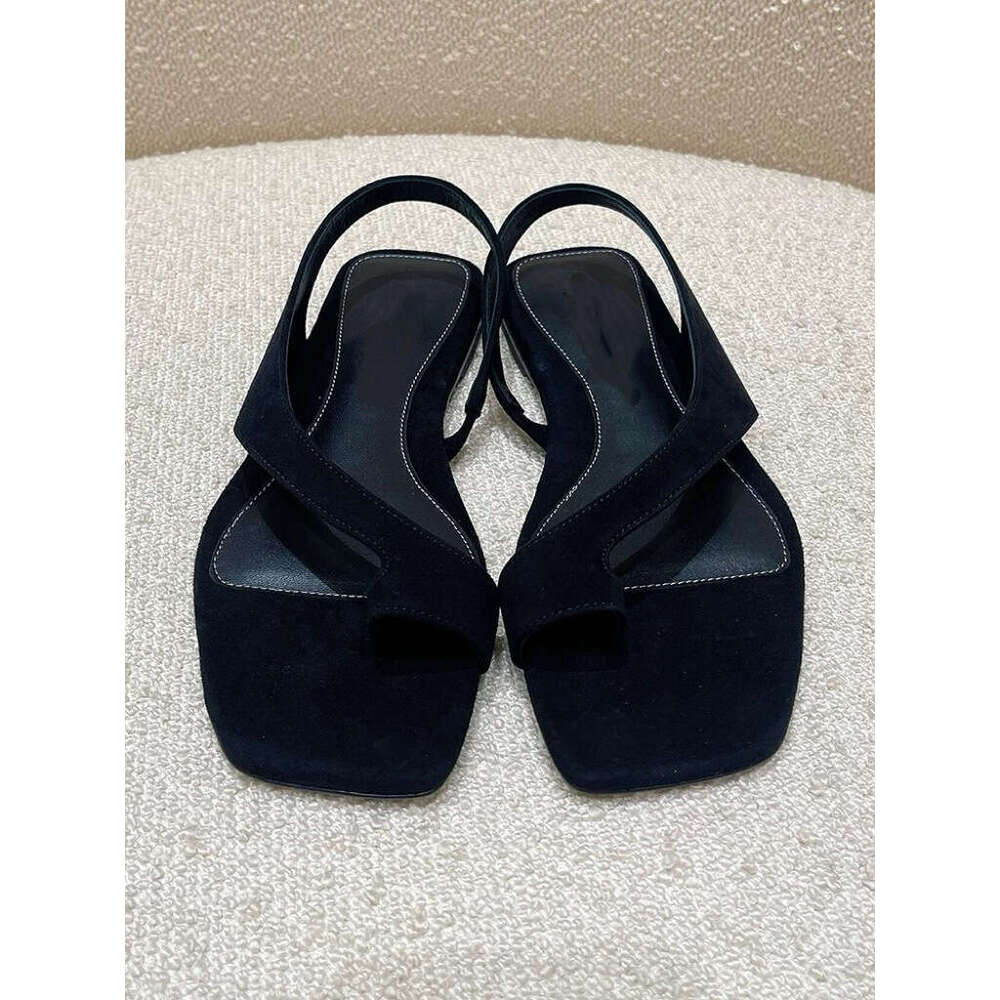 Cowhide Version ~ Row Style Square Flat Ring for Women 2025 Summer Versatile Open Toe Beach Roman Sandals