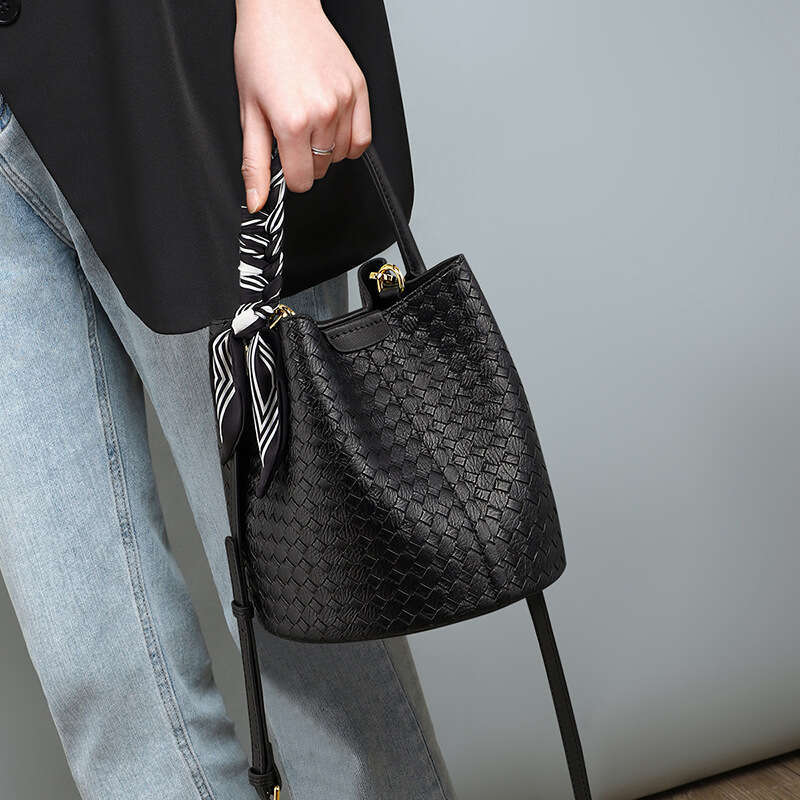 Tote Bag Bucket Women S New Genuine Leather Crossbody Small High End Woven Handbag Tote Bag Shoulder Bag Braided Handbag