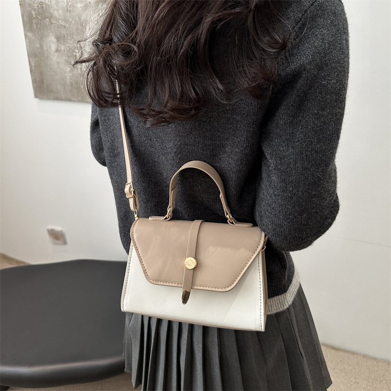 Women s new hot selling fashionable shoulder crossbody bag retro niche multifunctional fashion handbag fashion designer women s shoulder bag