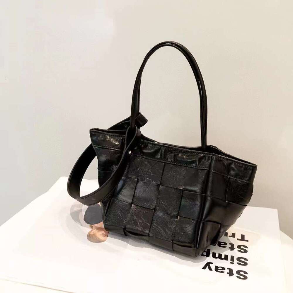 Tote Bag Braided Handbag Summer Textured Genuine Leather Woven Bucket Stylish Fashion Wing Top Layer Cowhide Mini Women S Underarm Bag Shoulder Bag