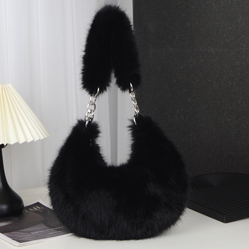 Autumn and winter women s fur plush trend chain Korean style niche multifunctional zipper large capacity crossbody trend bag designer women s shoulder