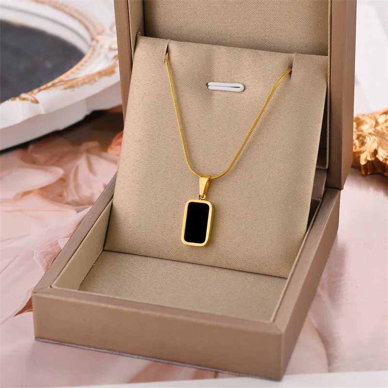 Fashion Black White Double-sided Rectangular Pendant Necklace for Women Stainless steel Gold Plated Geometric Jewelry XJ250528