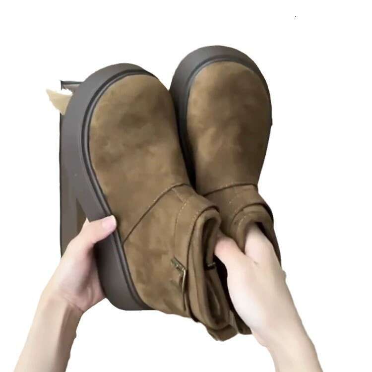 Korean Style Niche Belt Buckle Western Cowboy Short Women Autumn Winter New Thick Sole Height Increasing Round Toe Martin Boots