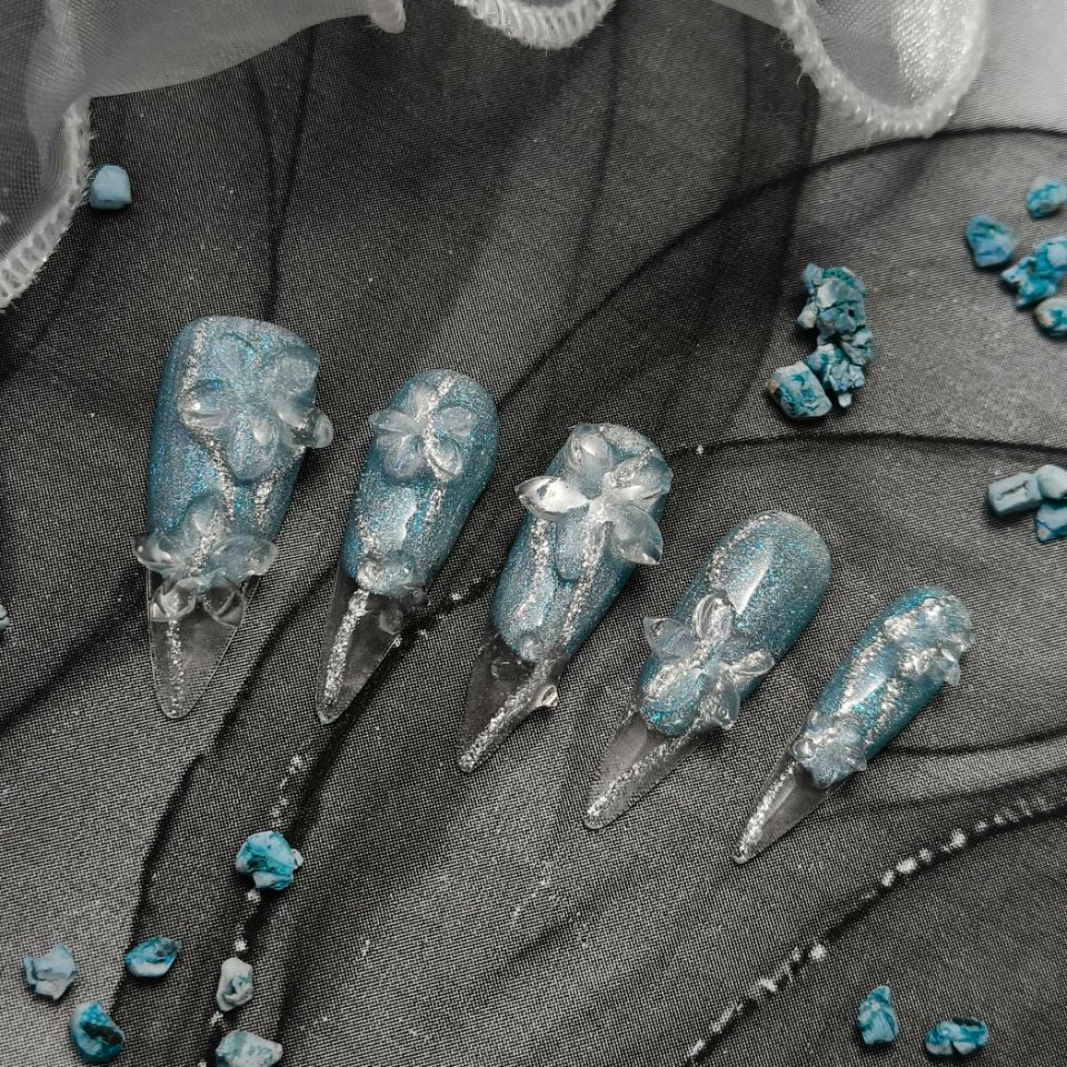 10pcs Handrawn 3D Flowers Handmade Press-on nails Long Stiletto Nails Bundle Crystal Sweet Elegant Finished nail stickers Free storage box jelly glue 