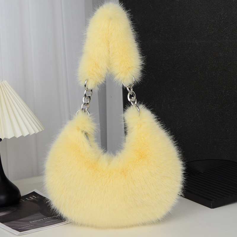 Autumn and winter women s fur plush trend chain Korean style niche multifunctional zipper large capacity crossbody trend bag designer women s shoulder