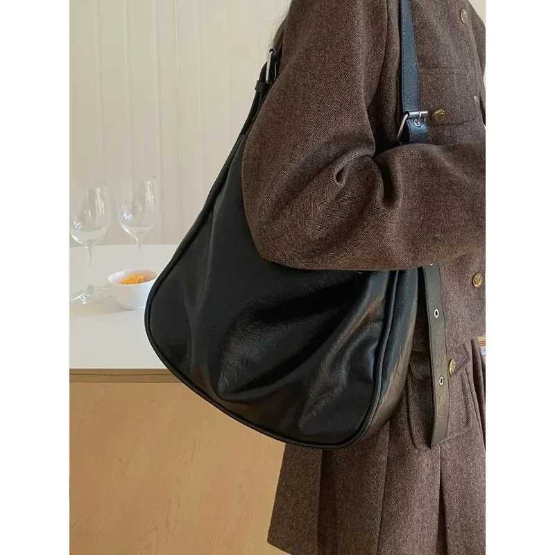 Innovative Mini Bags Purse And Handbags Mixture Versatile Vintage Tote Bag Simple Autumn And Winter New Vertical Box Shaped bag XJ2520528