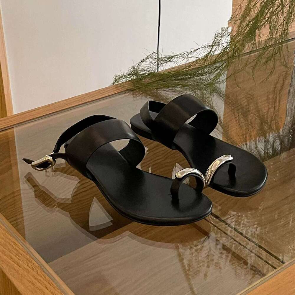 Cowhide Version ~ Korean Niche Metal Toe Strap for Women 2025 Summer New Beach Flat Sandals