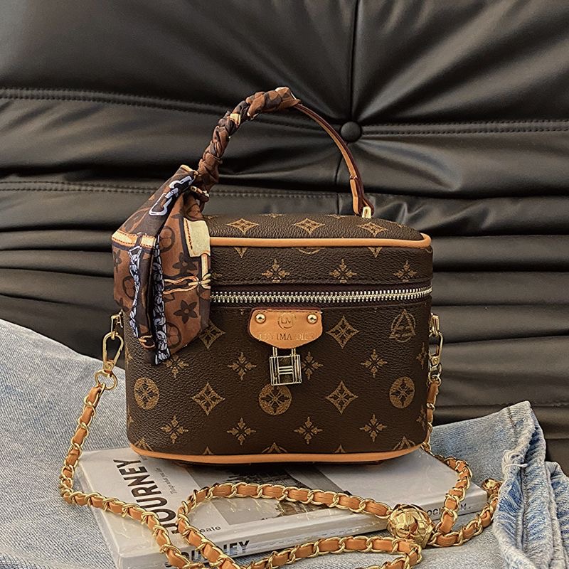 Designer Bag 2025 New Women Shoulder Crossbody Bag, Luxury Feel Chain Large Capacity Bucket Bag, Cosmetic Wash Storage Pouch & Wallet, Multi-Function 