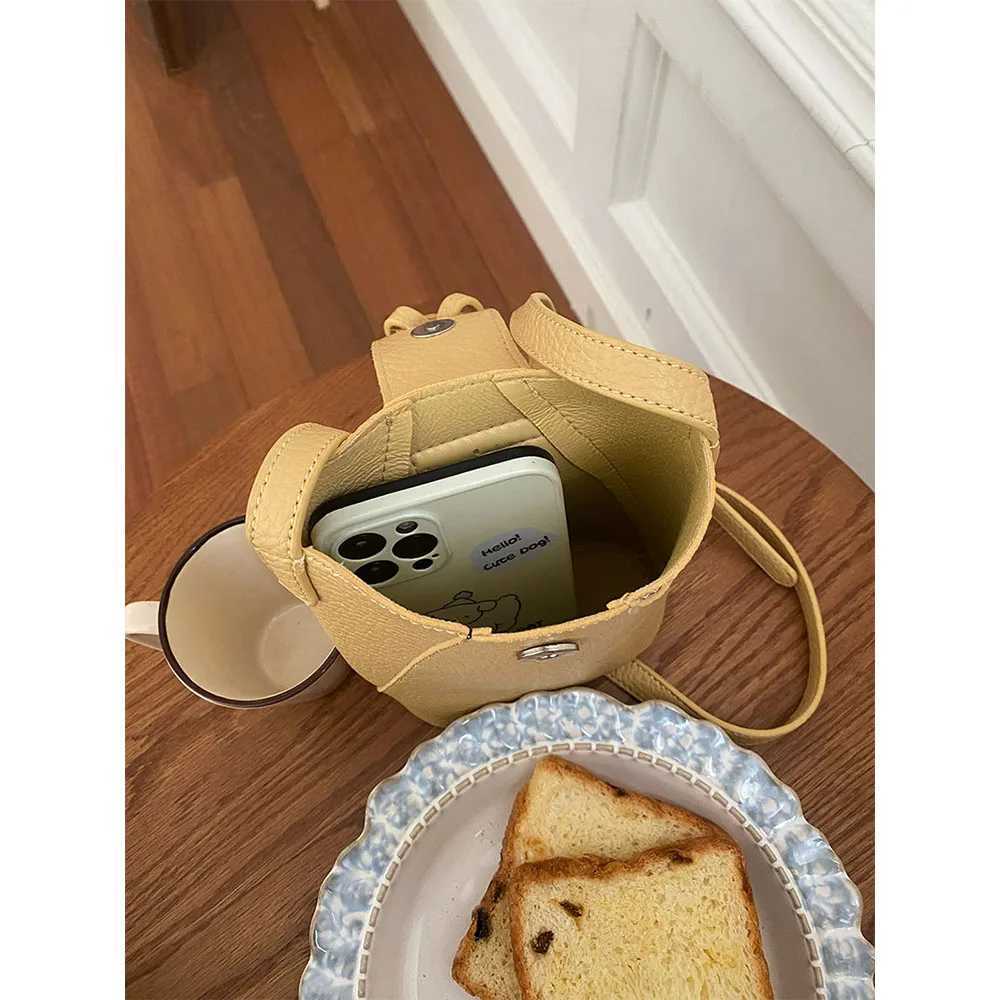 Womens Portable PU Mini Phone Bag Solid Leather Flap Casual Crossbody Bags Female Versatile Shopping Messenger Shoulder Pack XJ2520528