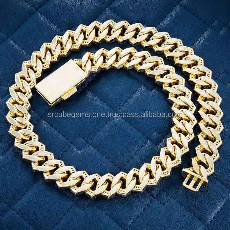 Hottest Hip Hop 14 Kt White Gold Moissanite Diamond Round Cut Jewelry With Lovely and Designer Cuban Chain With Vvs Clarity