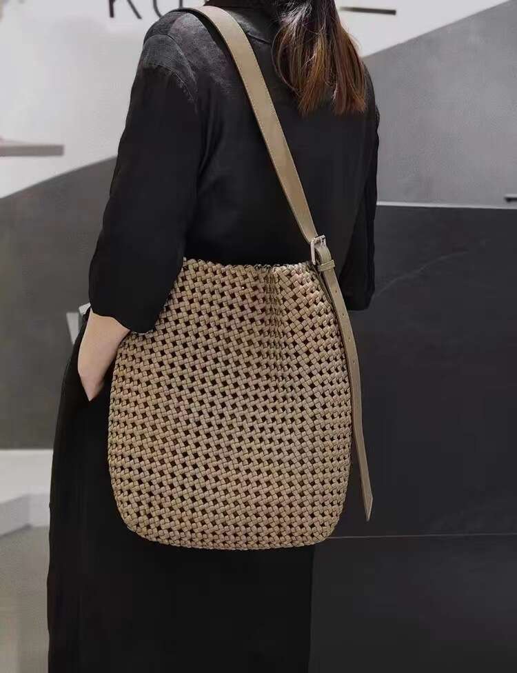 Tote Bag Niche Design Nylon Woven Bucket Large Capacity Hollow Out Wide Strap Single Shoulder Letter Tote Bag Shoulder Bag Braided Handbag