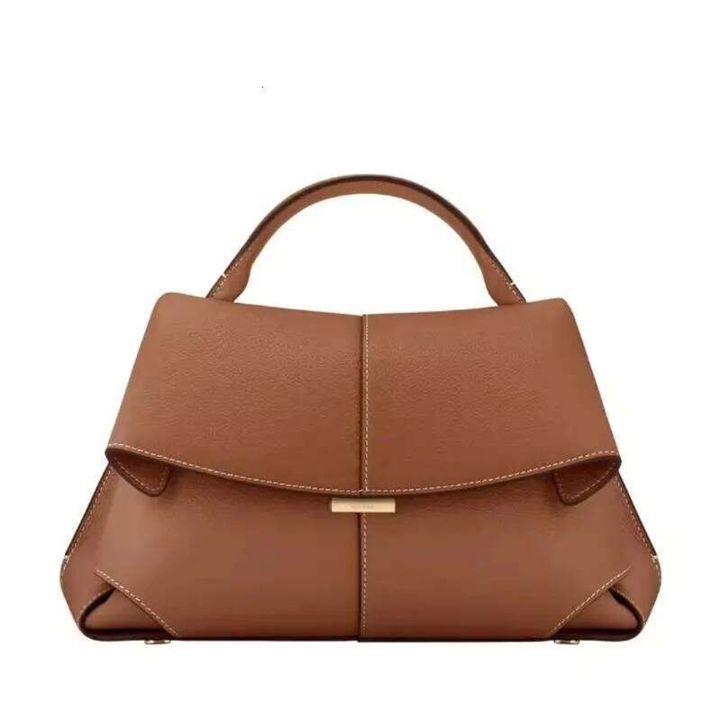 Popular Series 2024 New Bag European And American Fashion Leather Pleated Women's Handbag