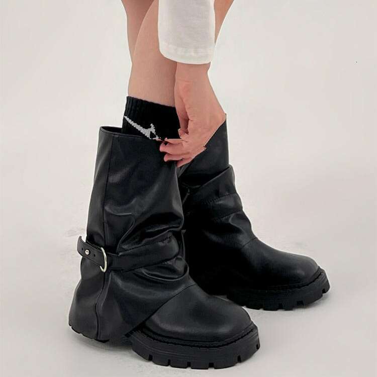 Genuine Leather Niche Korean Style Belt Buckle Chimney Sleeve Tube Pants Women Autumn Winter New Thick Heel Round Toe Short Boots
