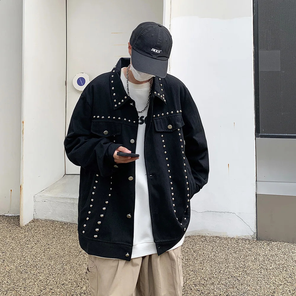 Men Rivet Denim Jacket Loose Black Cotton Jean Coat Punk Long Sleeve Outerwear 250516Z