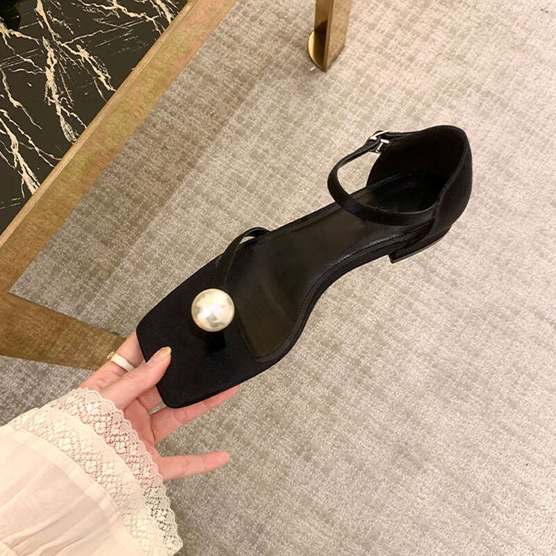 Su Yinyin Midsummer Moonlight Tot*e Square Toe Pearl Flip-Flops Toe-Post Chunky Heel Buckle Flat Sandals
