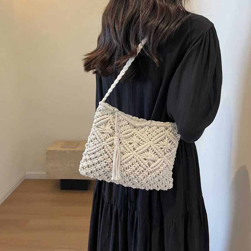 Fashion Rope Woven Clutch Bag for Women Casual Hollow Out Tassel Crossbody Purses Handmade Summer Beach Bags XJ2520528