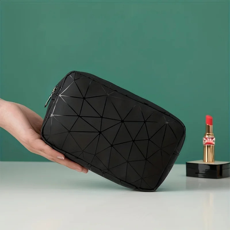 Simple Portable Makeup Storage Bag Lightweight Multifunctional Geometric Pattern Travel Toiletry Pouch Coin Purse Cosmetic 250528
