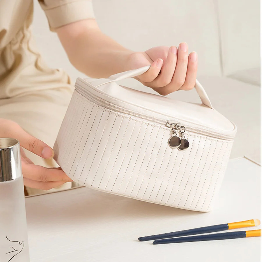 Ladies Large Portable Toasted Cake Double Layer Waterproof Cosmetics Storage Bag Dry and Wet Separation n Tr 250528