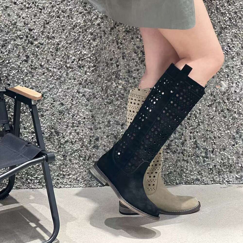 Genuine Leather European Niche Laser Cut Hollow Long for Women 2024 New Mid-High Tube Round Toe Hole Riding Boots