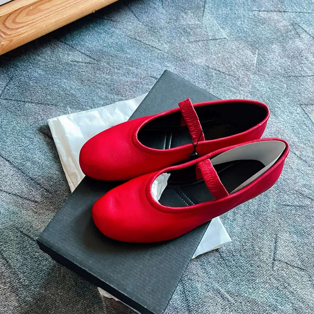 Genuine Leather Red Ballet Women, Elastic Strap, Round Toe, Shallow Mouth, Flat Mary Jane Shoes for Spring and Autumn