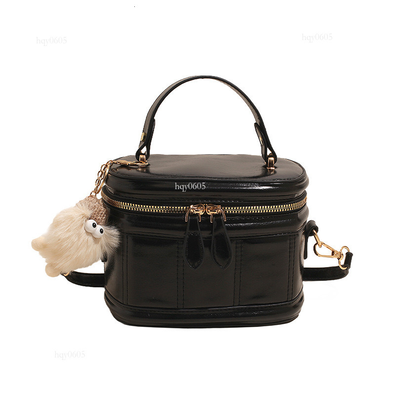 Top quality Brand High Quality New Style Free Delivery Designer Bag Crossbody Versatile Super Popular Small for Women 2025 Light Luxury Niche High-end
