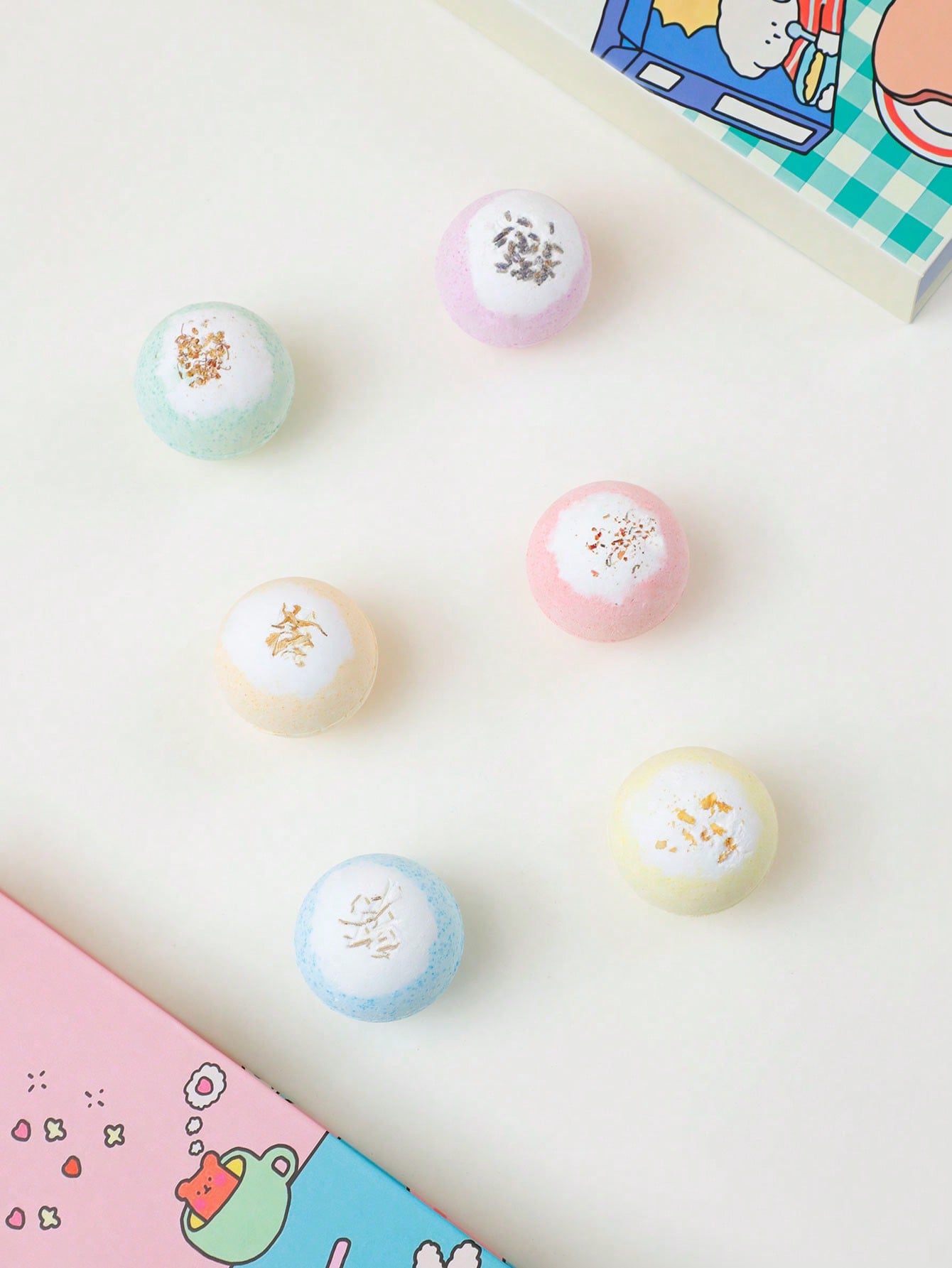 Relaxing 100g Bath Bombs with Natural Oils for Soothing Exfoliation