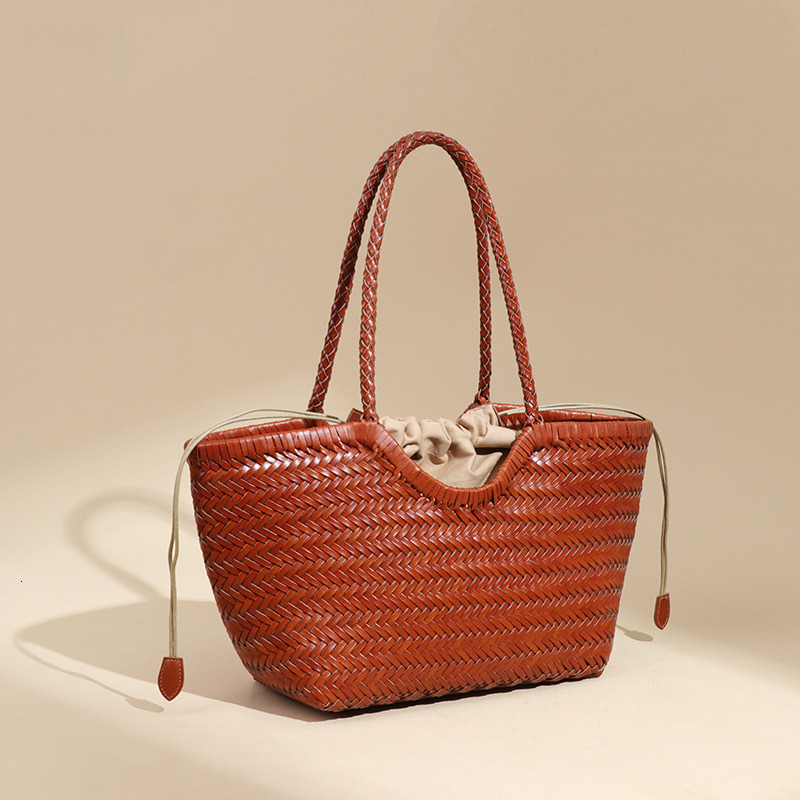 Fashion Irregular Genuine Leather Woven Basket Shoulder Underarm Women's Large Capacity Commuter Handbag Mother and Child Tote Bag